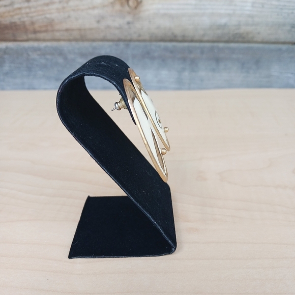 Vintage Elegant White Enamel And Gold Tone Oval Peirced Earrings MCM Large - Picture 4 of 8